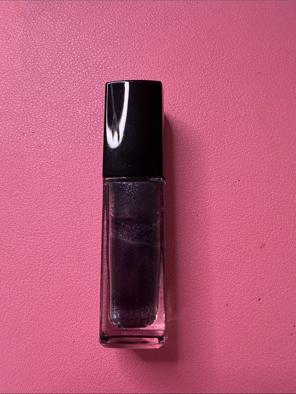 Shimmering Deep Purple/Blue CHANEL liquid eyeshadow